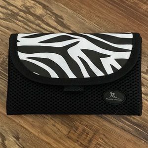 Belt Free On the Go Waist Pack